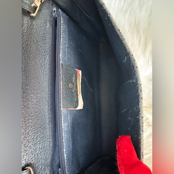 Gucci Vintage Monogram Crossbody - Picture 8 of 13